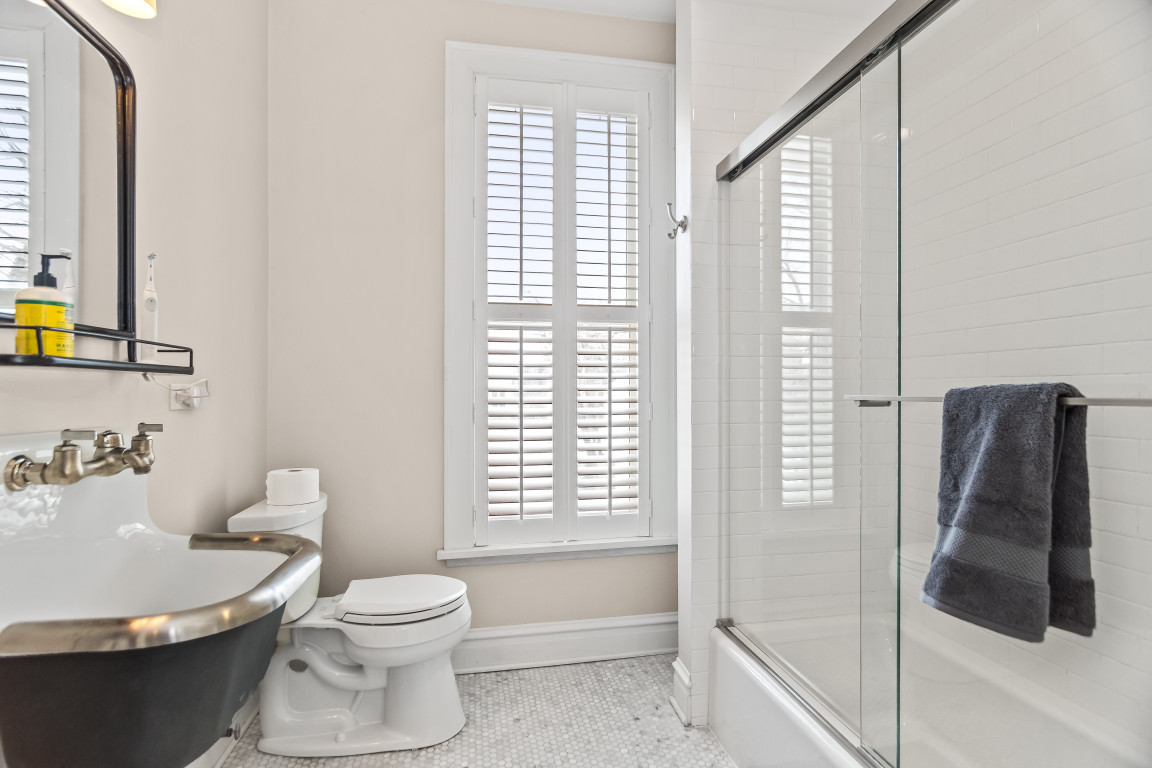 1735 Asbury Avenue, Evanston, IL, 60201 1735 Asbury Avenue, Evanston, IL, 60201