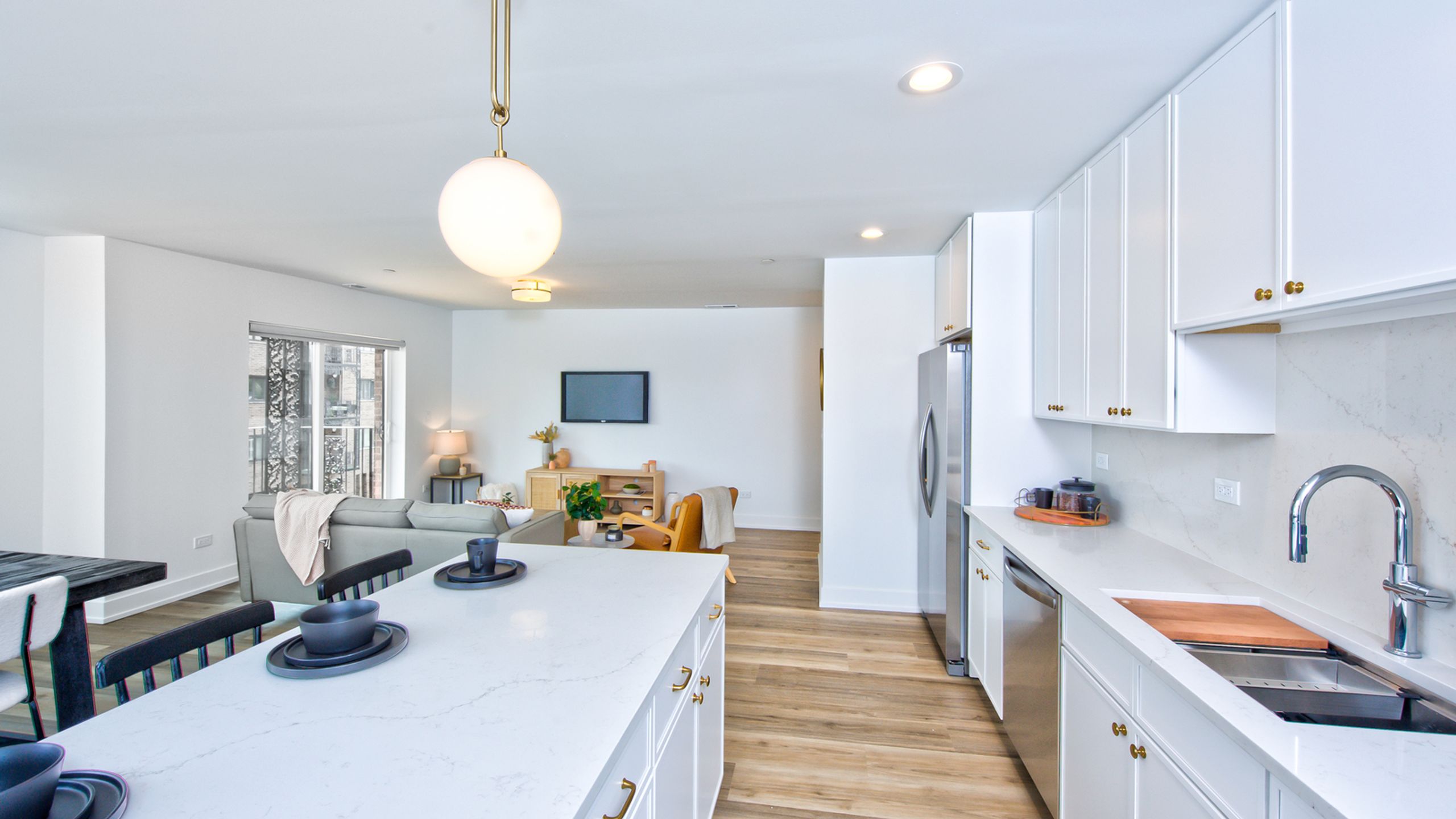 9396 Landings Lane UNIT 301, Des Plaines, IL, 60016