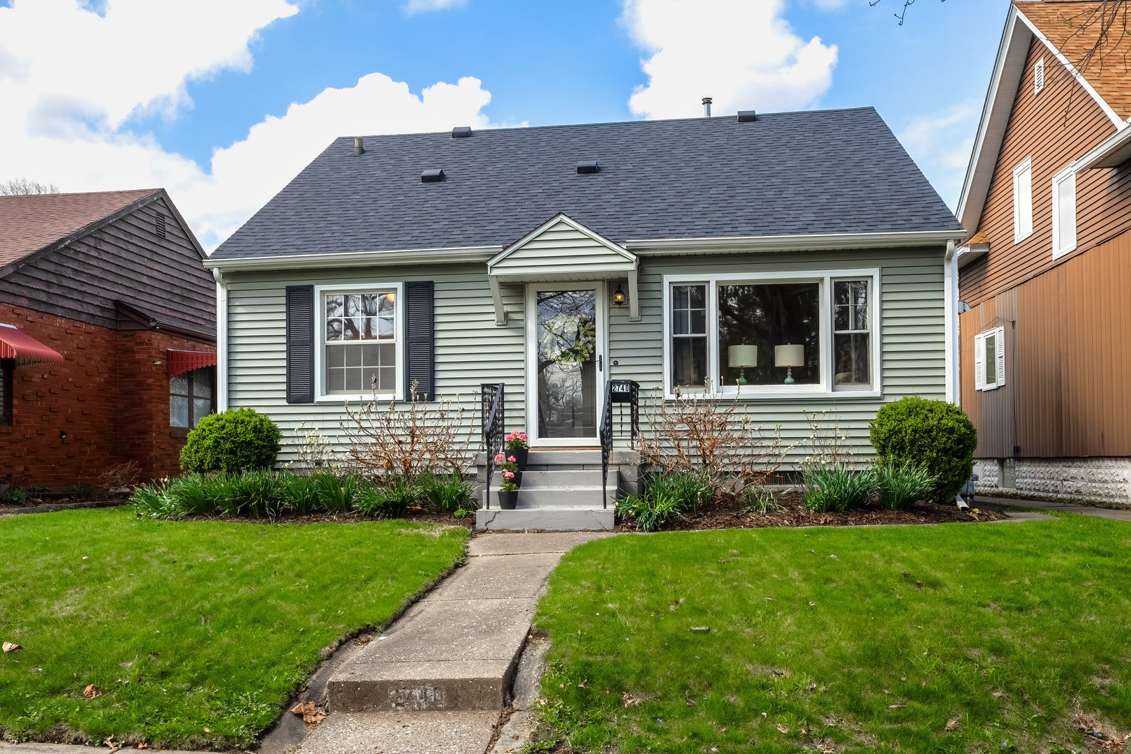 2740 E High Street, Davenport, IA, 52803