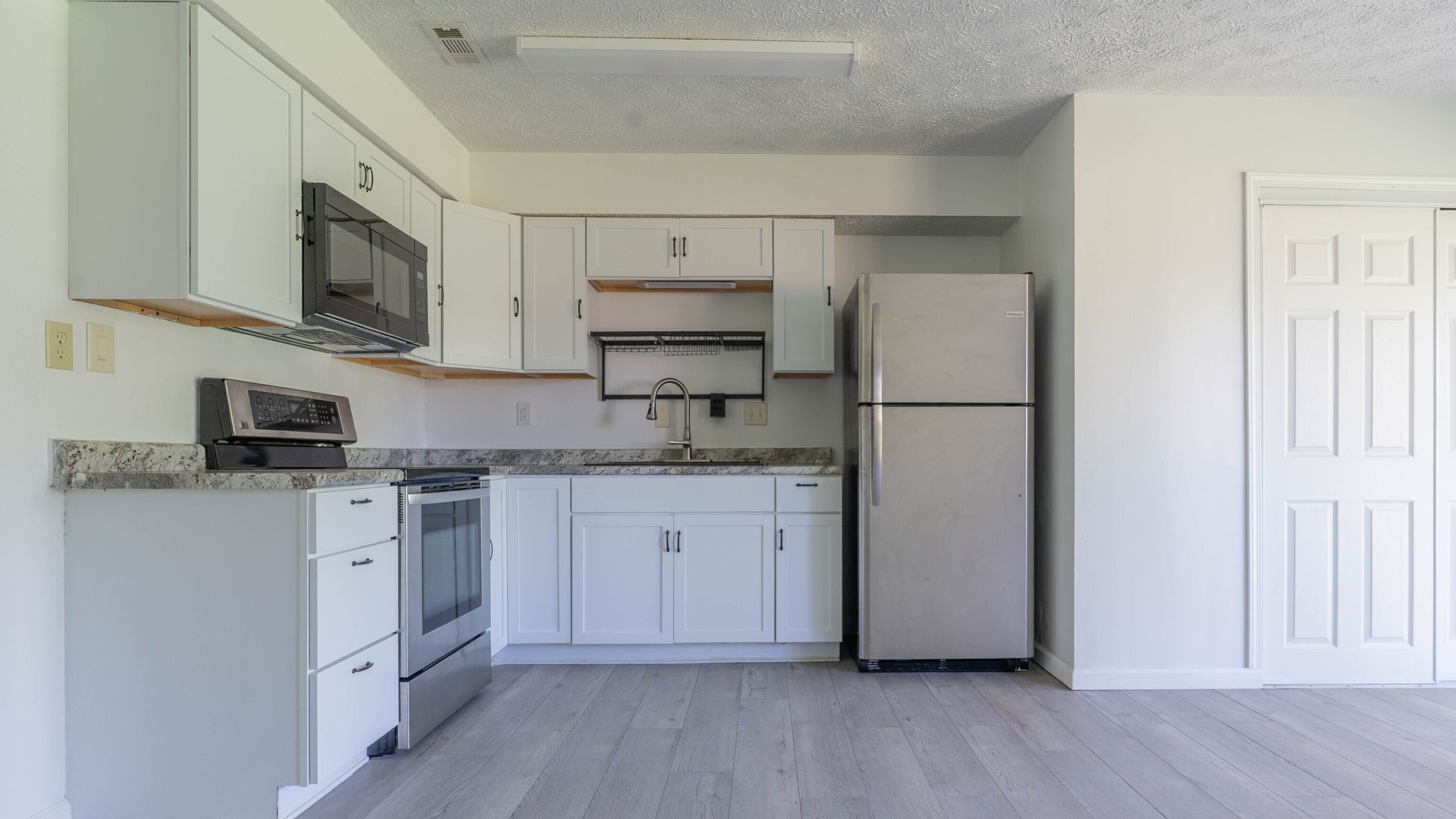 3533 Holly Circle, Indianapolis, IN, 46227 3533 Holly Circle, Indianapolis, IN, 46227