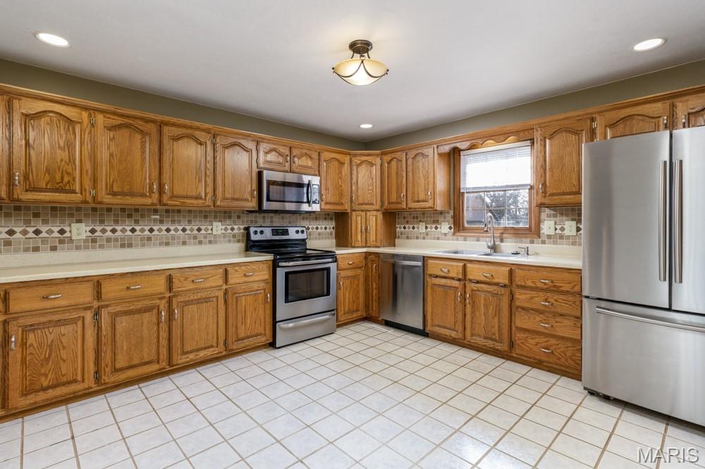 1808 MAGNOLIA Drive, Lebanon, MO, 65536 1808 MAGNOLIA Drive, Lebanon, MO, 65536