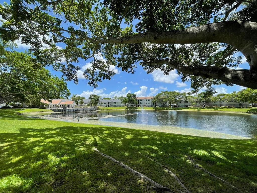 1401 Village Boulevard UNIT&nbsp;136, West Palm Beach, FL, 33409