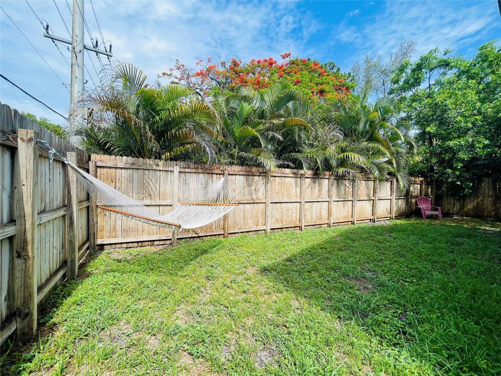 100 NE 12th Street, Fort Lauderdale, FL, 33304