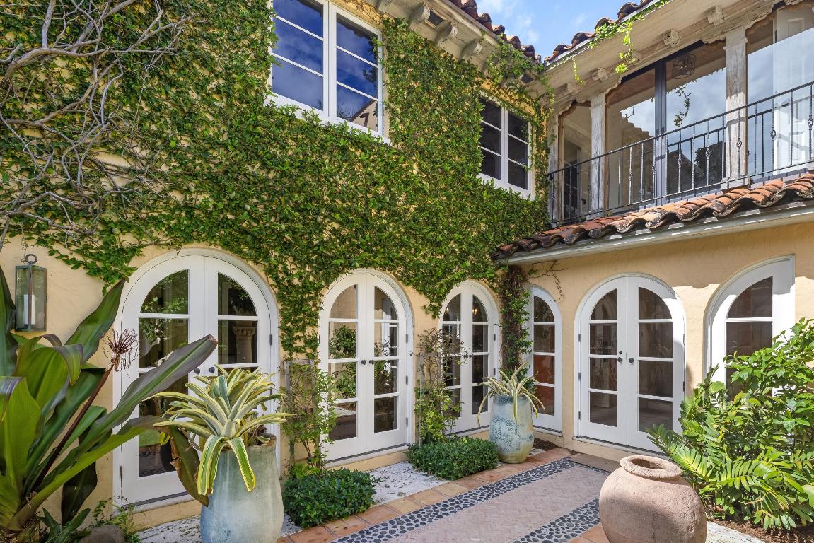 124 Brazilian Avenue, Palm Beach, FL, 33480