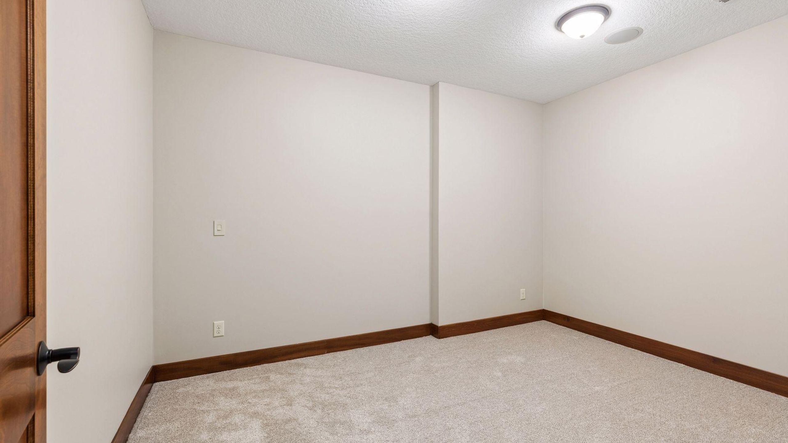 2655 Cottage Grove Place, Woodbury, MN, 55129