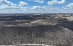 8492 Glory Road, Yucatan Twp, MN, 55943