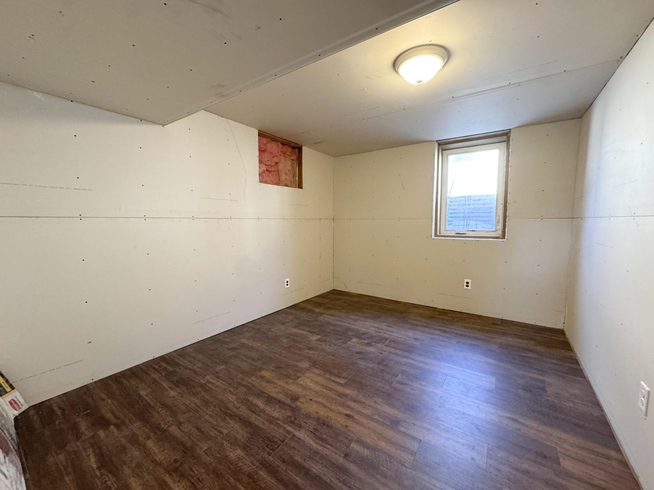 19 N Walker Avenue, New York Mills, MN, 56567