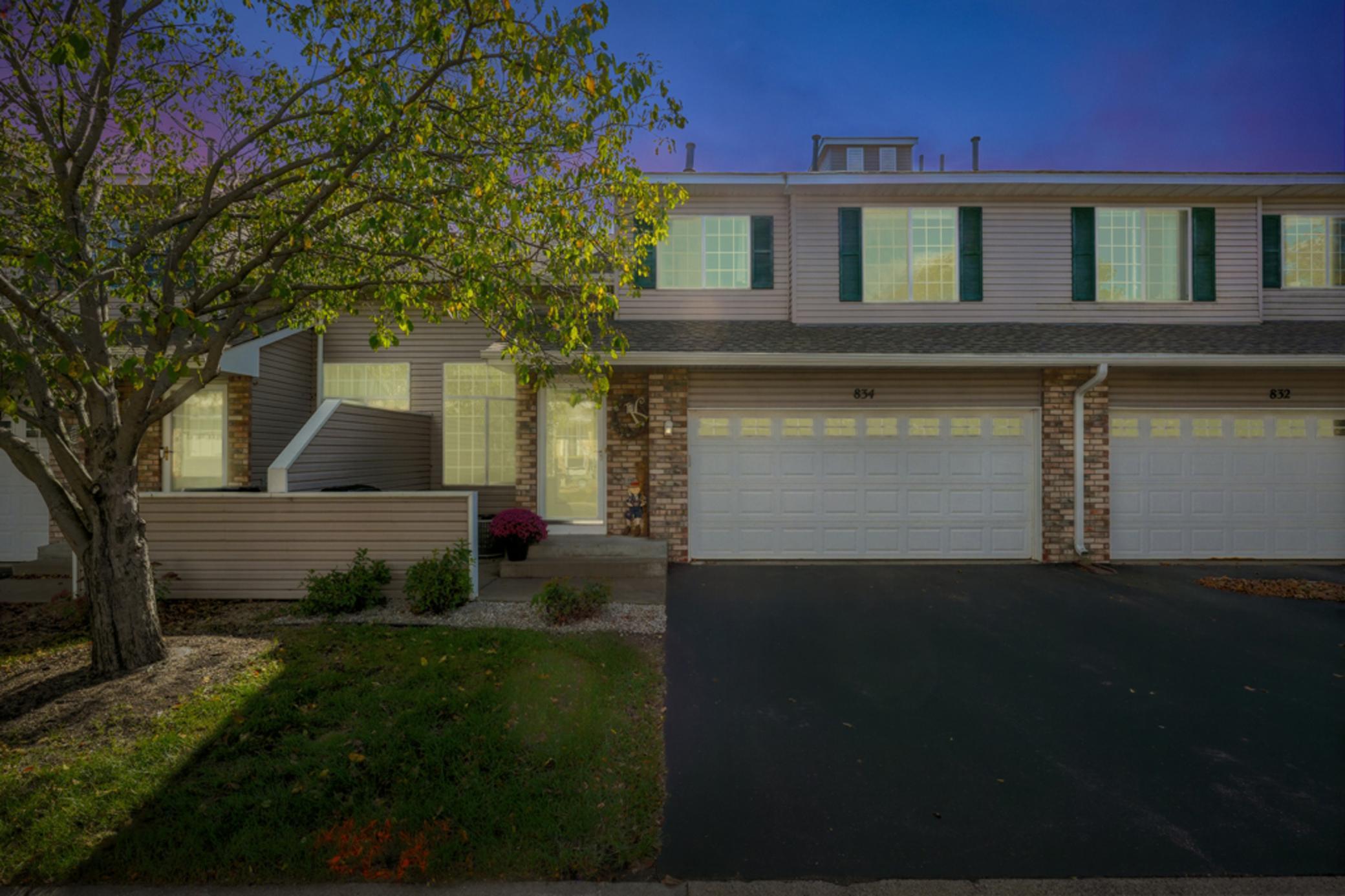 834 Summer Pines Circle, Hudson, WI, 54016