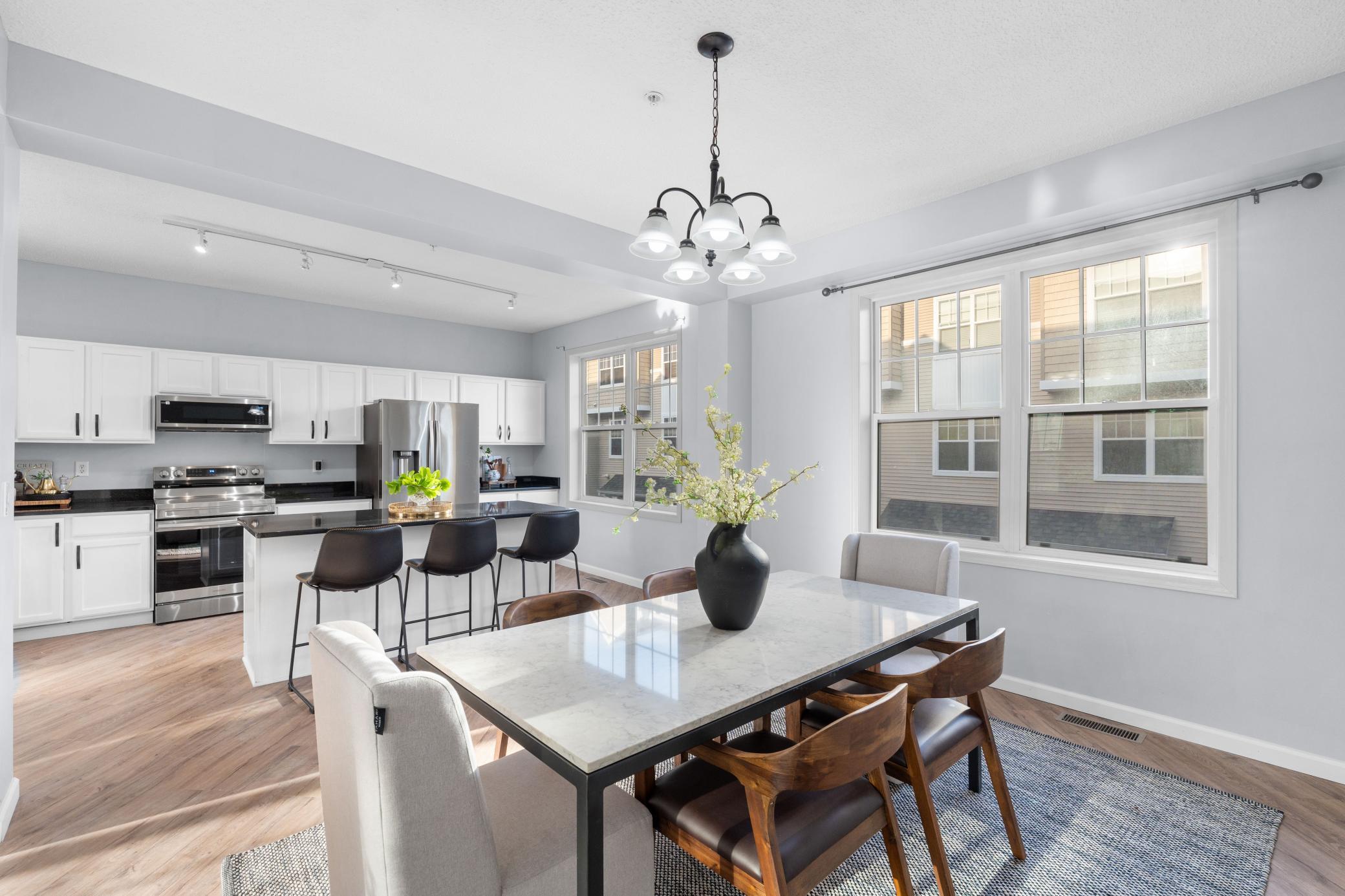 1667 Village Trail E UNIT 5, Maplewood, MN, 55109 1667 Village Trail E UNIT 5, Maplewood, MN, 55109