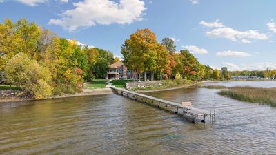 Lake homes up US 169