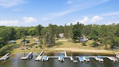 Lake homes up US 169