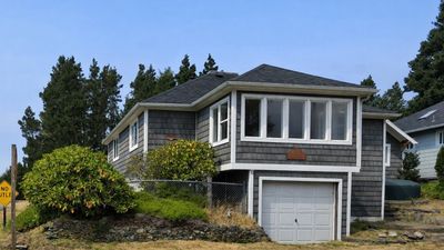 Explore Homes in and Around Seaview