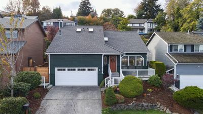 $750,000+