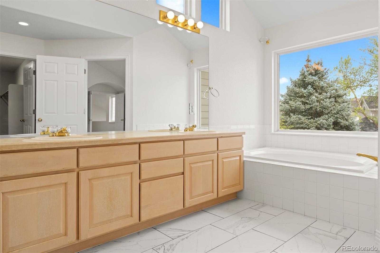 1011 S Valentia Street UNIT 97, Denver, CO, 80247