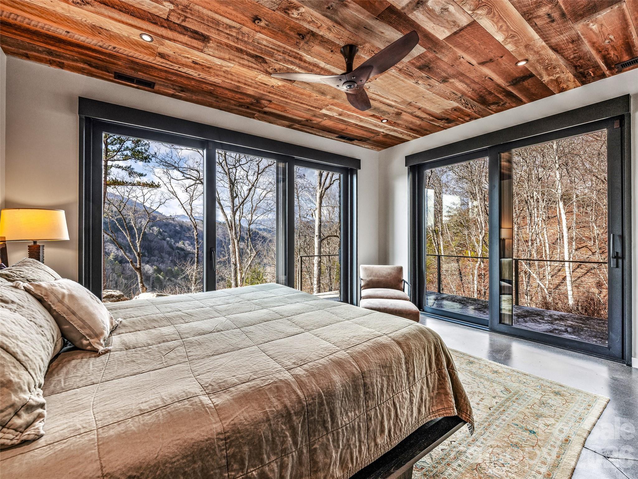 112 Moon Shadow Lane, Marshall, NC, 28753