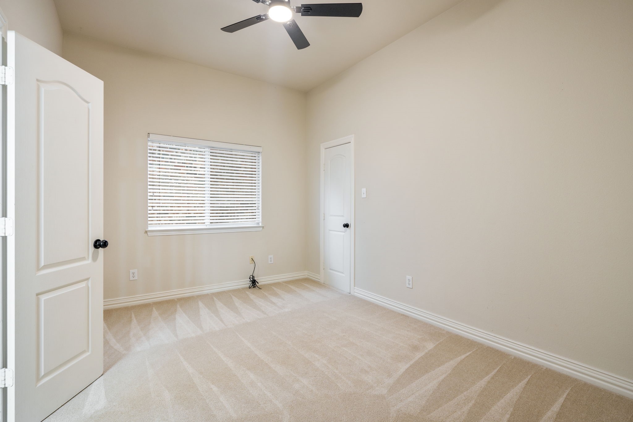 1806 E Branch Hollow Drive, Carrollton, TX, 75007