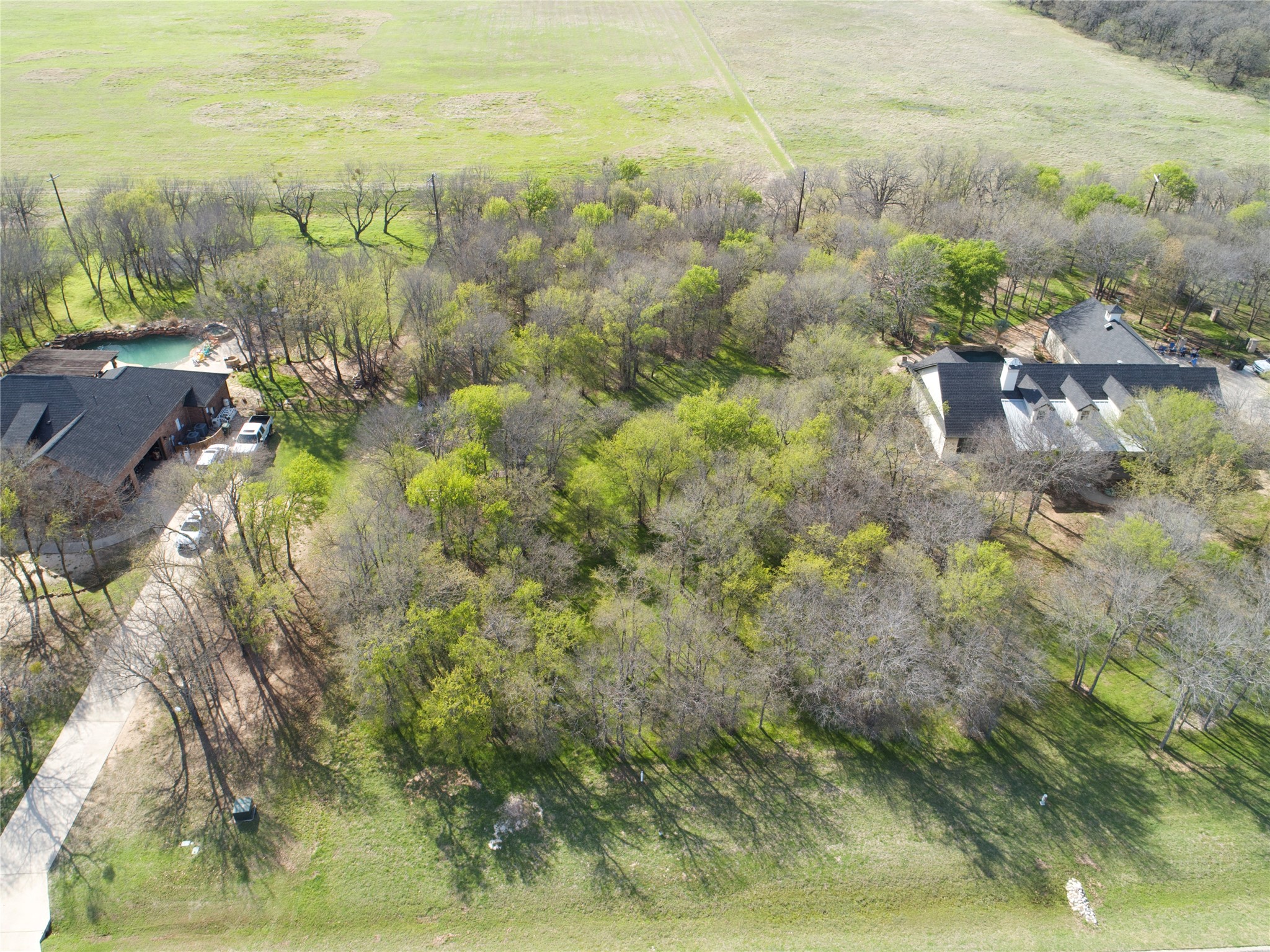 352 Sugartree Circle, Lipan, TX, 76462