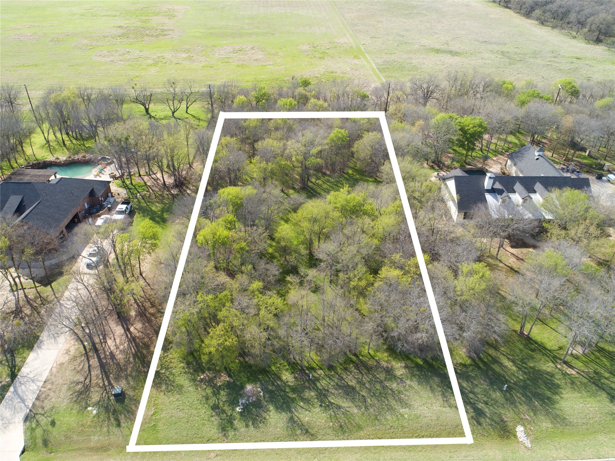 352 Sugartree Circle, Lipan, TX, 76462