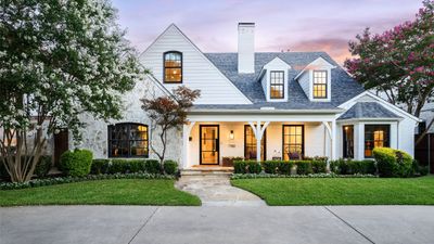 Featured listings