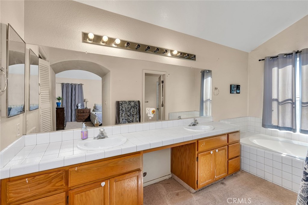 1928 Davis Drive, Los Banos, CA, 93635