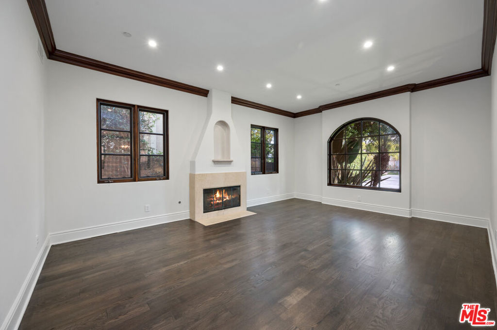 305 N Palm Drive, Beverly Hills, CA, 90210