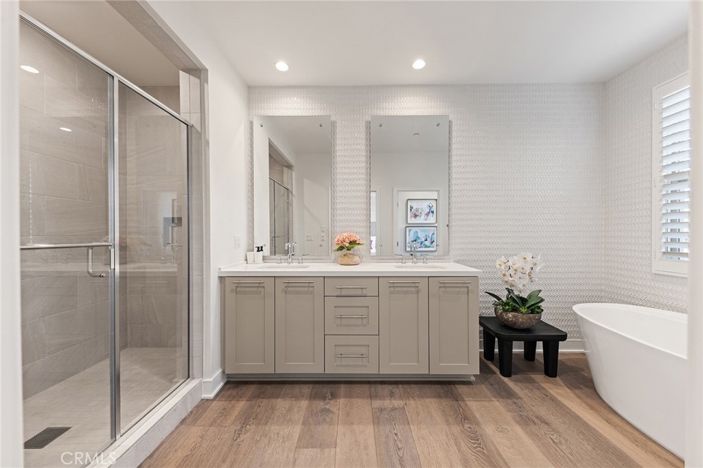 117 Petunia, Irvine, CA, 92618