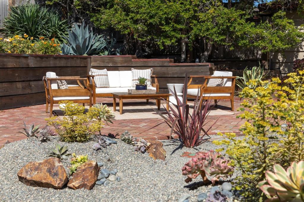 3017 Lasuen Drive, Carmel, CA, 93923