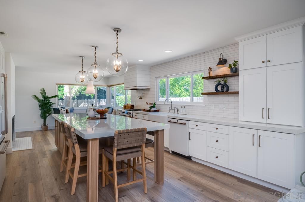 7634 Flag Lake, San Diego, CA, 92119 7634 Flag Lake, San Diego, CA, 92119