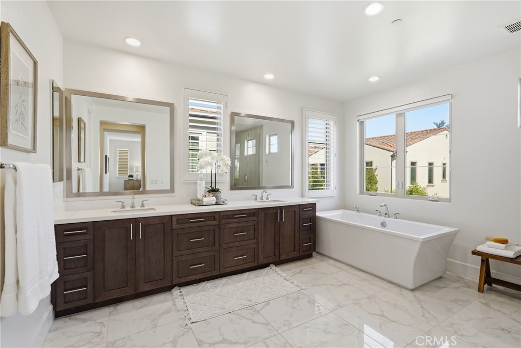 84 Rockinghorse, Irvine, CA, 92602