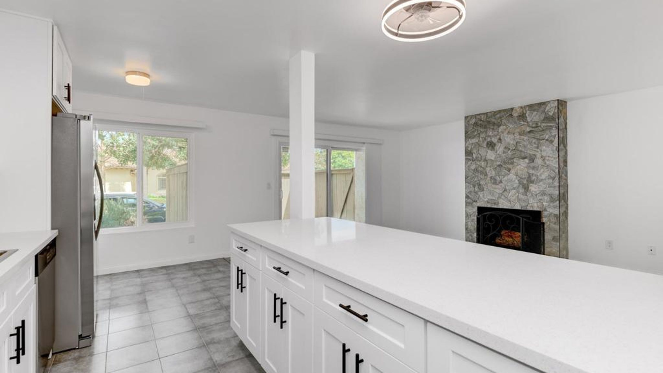 2388 Grand, San Diego, CA, 92109