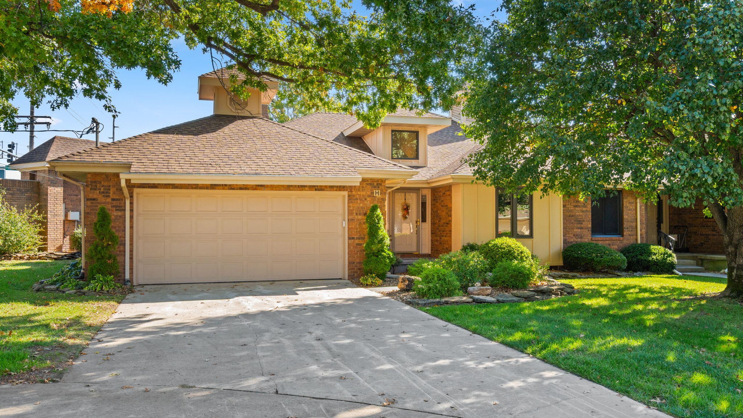 OUR FEATURED LISTINGS
