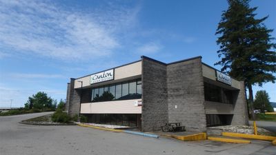 $750,000+