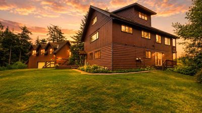 $750,000+